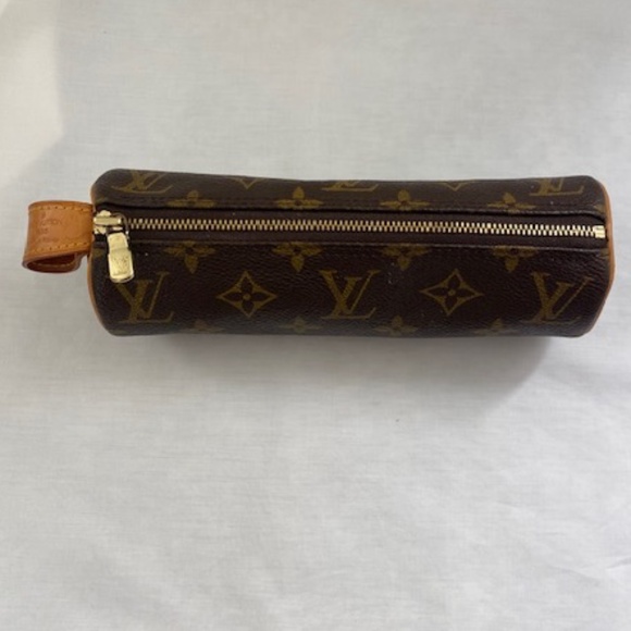 Vintage, LV Louis Vuitton Monogram Tootsie Roll Clutch - PRICED TO SELL QUICKLY - Picture 2 of 10